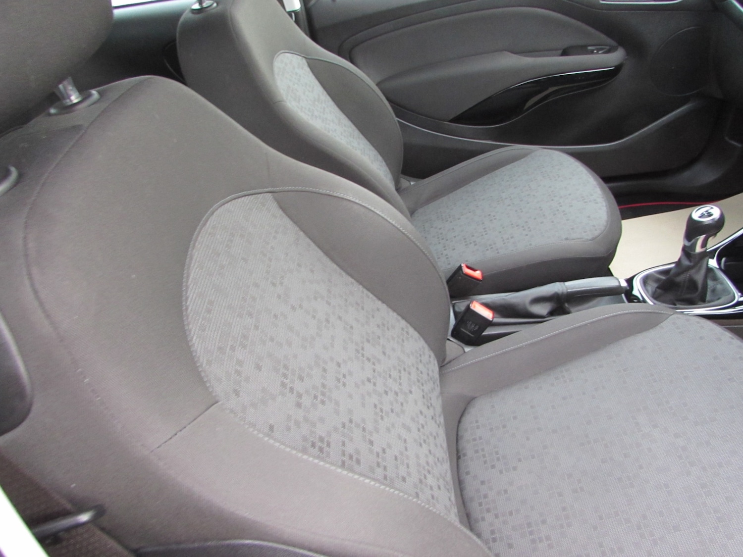 Used Vauxhall ADAM 2016 for sale - 77445982: Photo 5