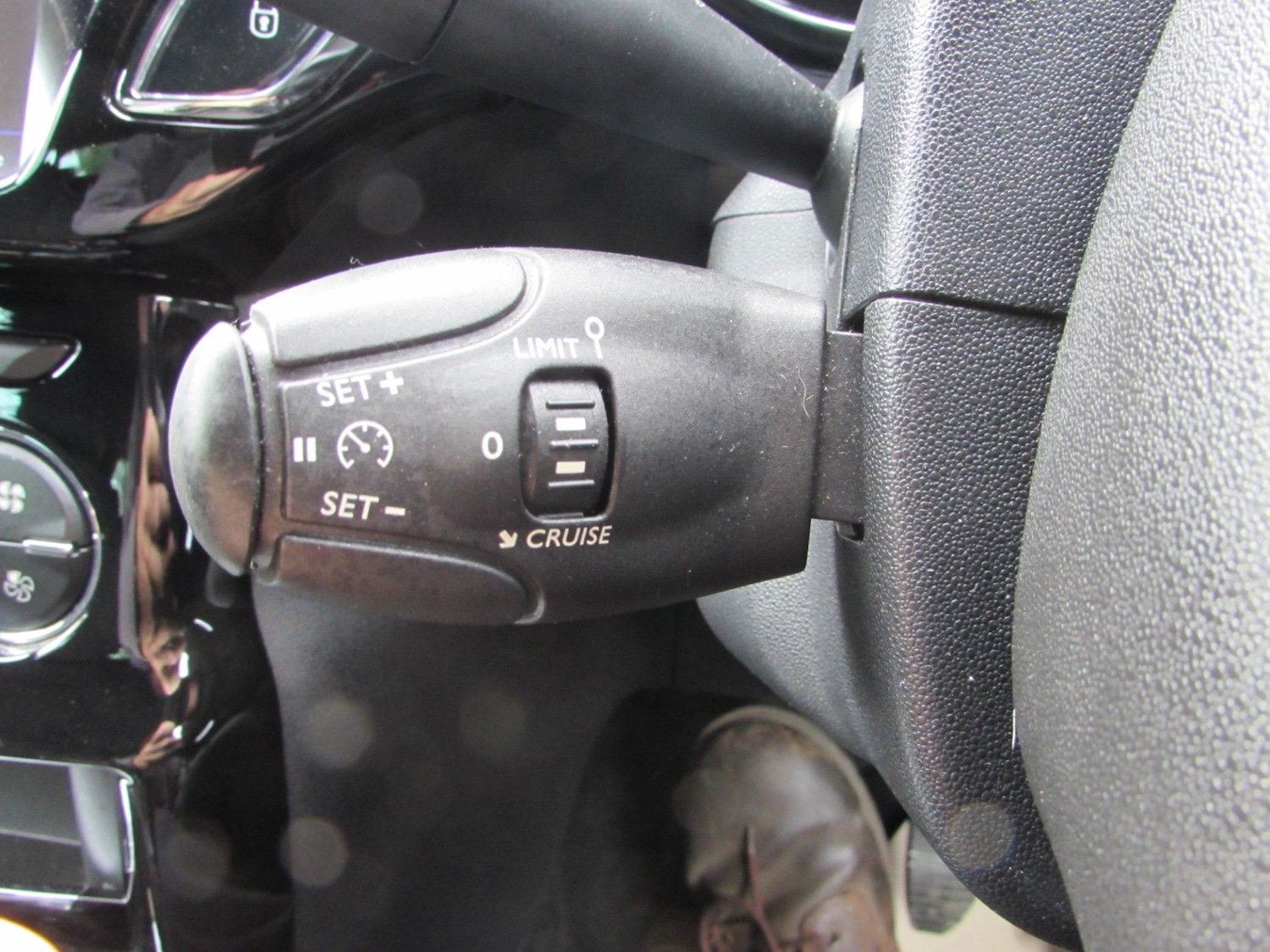 Used DS Automobiles DS 3 2015 for sale - 76300569: Photo 18