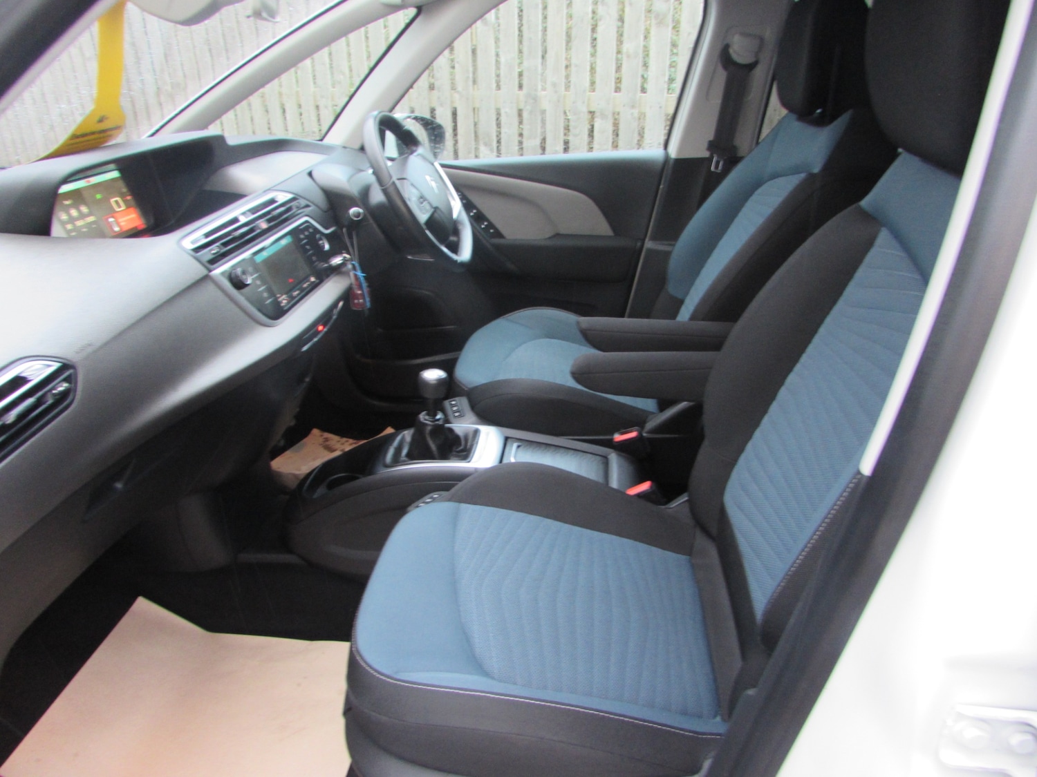 Used Citroen C4 Picasso 2017 for sale - 76738356: Photo 25