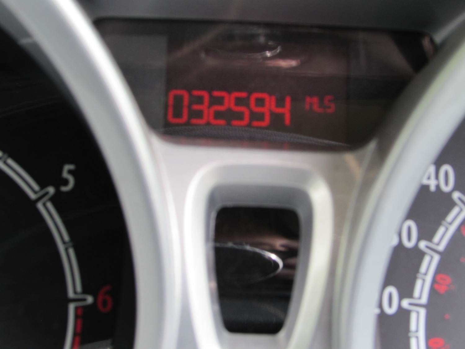 Used Ford Fiesta 2010 for sale - 77961921: Photo 31