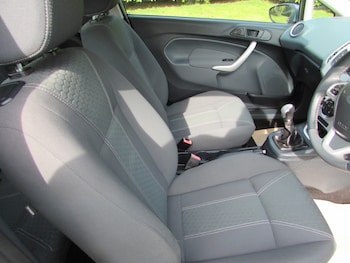 Used Ford Fiesta 2010 for sale - 77961921: Photo