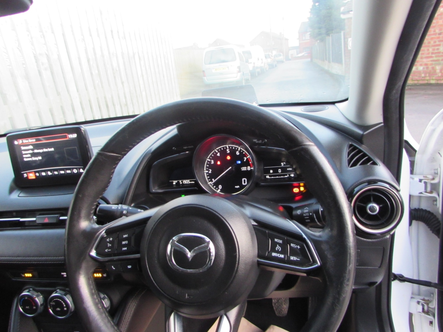 Used Mazda Mazda2 2017 for sale - 77025317: Photo 3