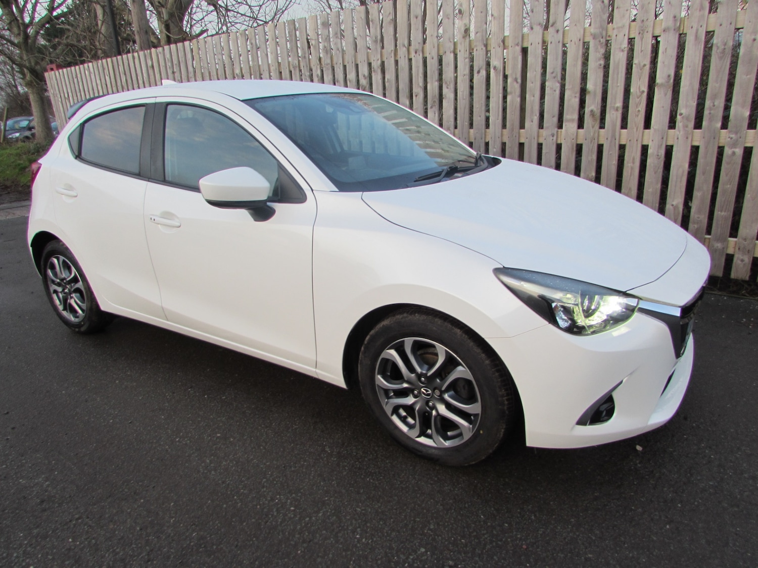 Used Mazda Mazda2 2017 for sale - 77025317: Photo 9