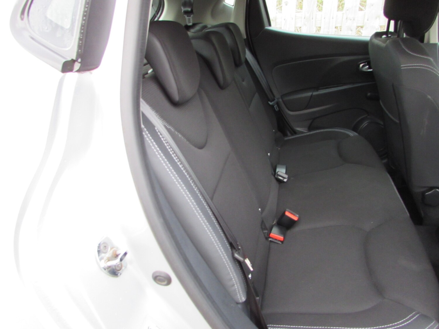 Used Renault Clio 2017 for sale - 77873708: Photo 12