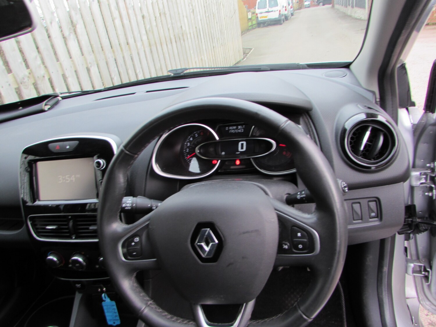 Used Renault Clio 2017 for sale - 77873708: Photo 13