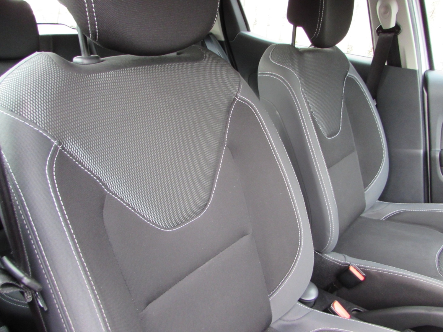 Used Renault Clio 2017 for sale - 77873708: Photo 3