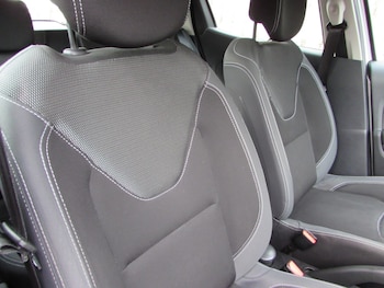 Used Renault Clio 2017 for sale - 77873708: Photo