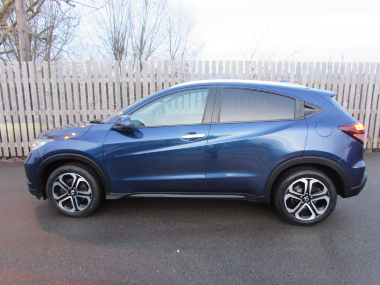 Used Honda HR-V 2017 for sale - 76984273: Photo 3