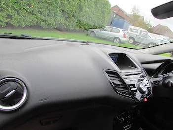 Used Ford Fiesta 2015 for sale - 76321734: Photo