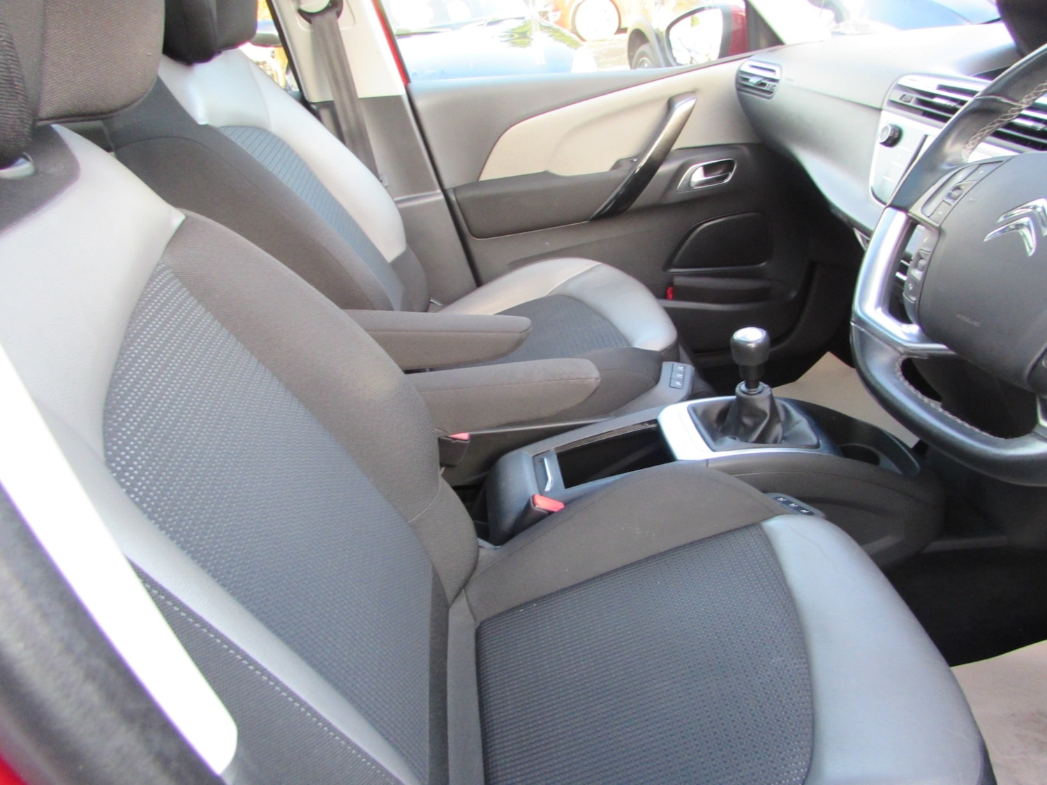 Used Citroen C4 Grand Picasso 2016 for sale - 77045801: Photo 41