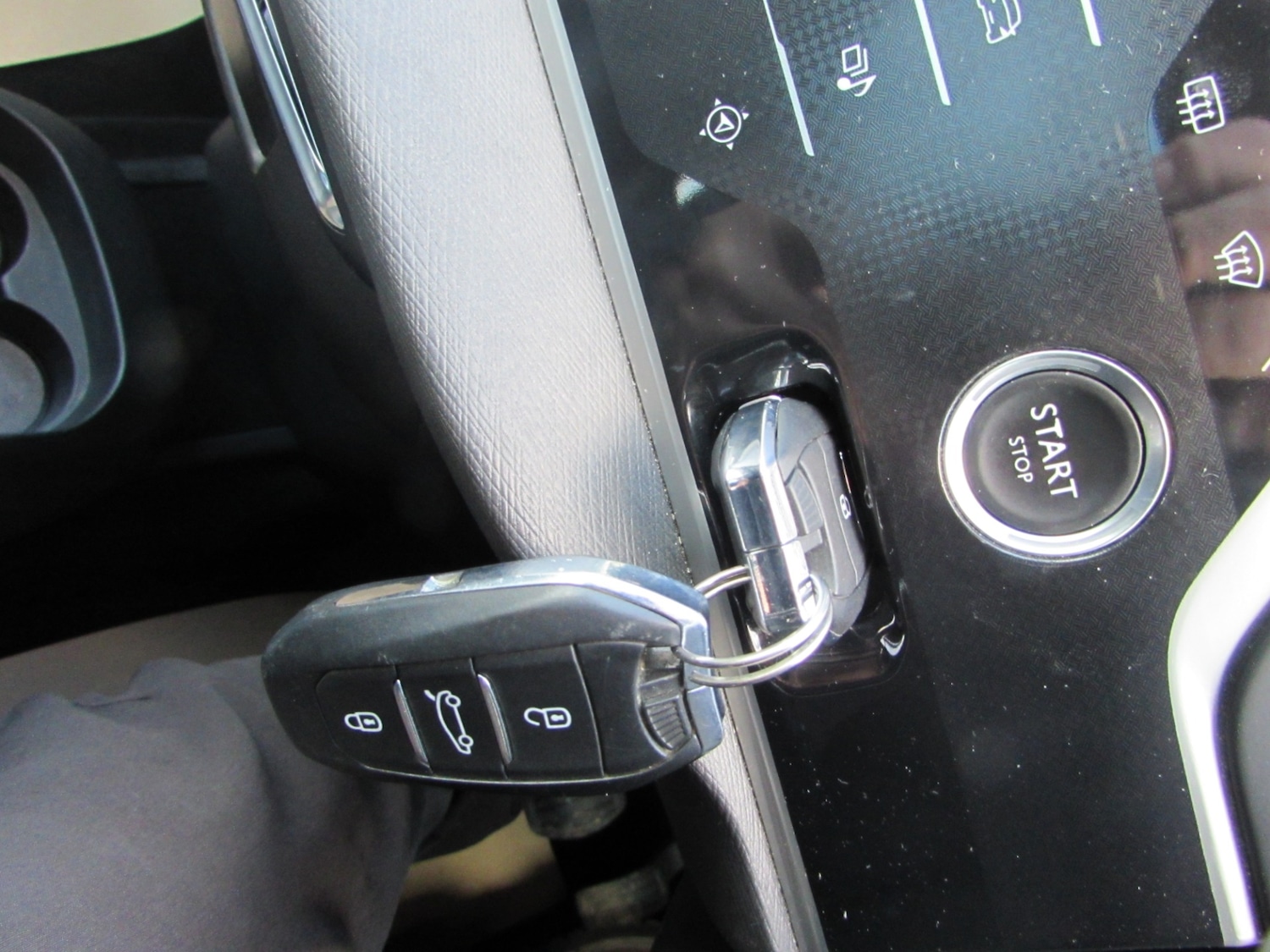 Used Citroen C4 Grand Picasso 2016 for sale - 77045801: Photo 44