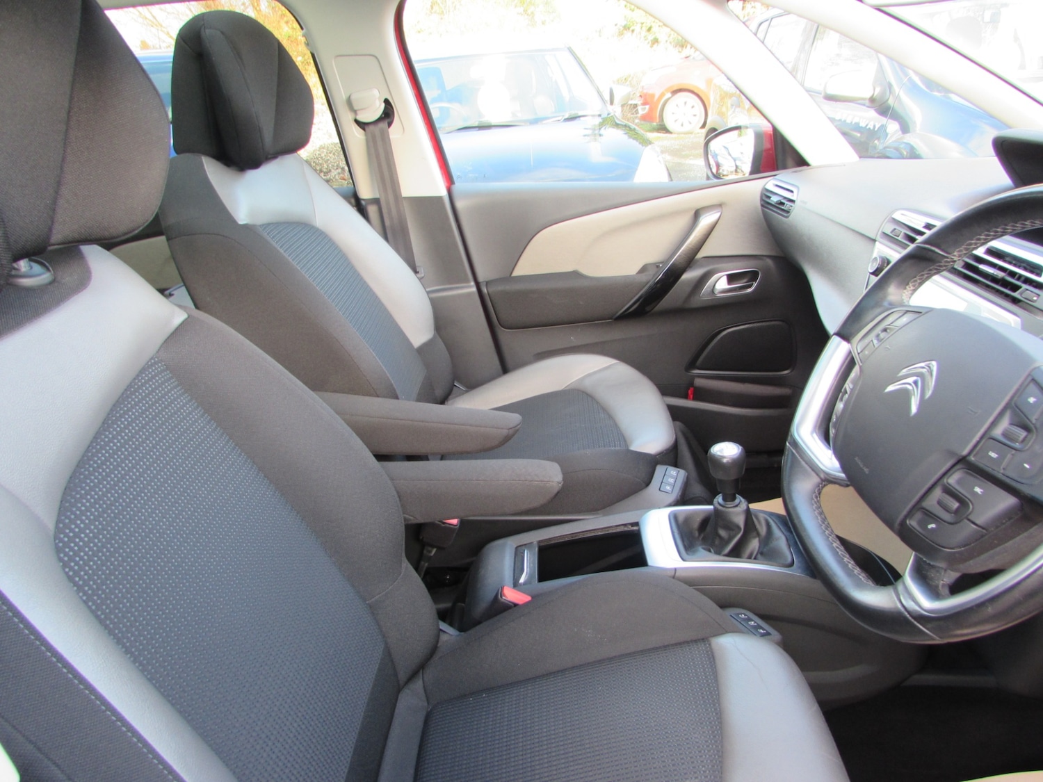 Used Citroen C4 Grand Picasso 2016 for sale - 77045801: Photo 48