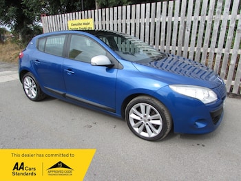 Used Renault Megane 2010 for sale - 79527554: Photo