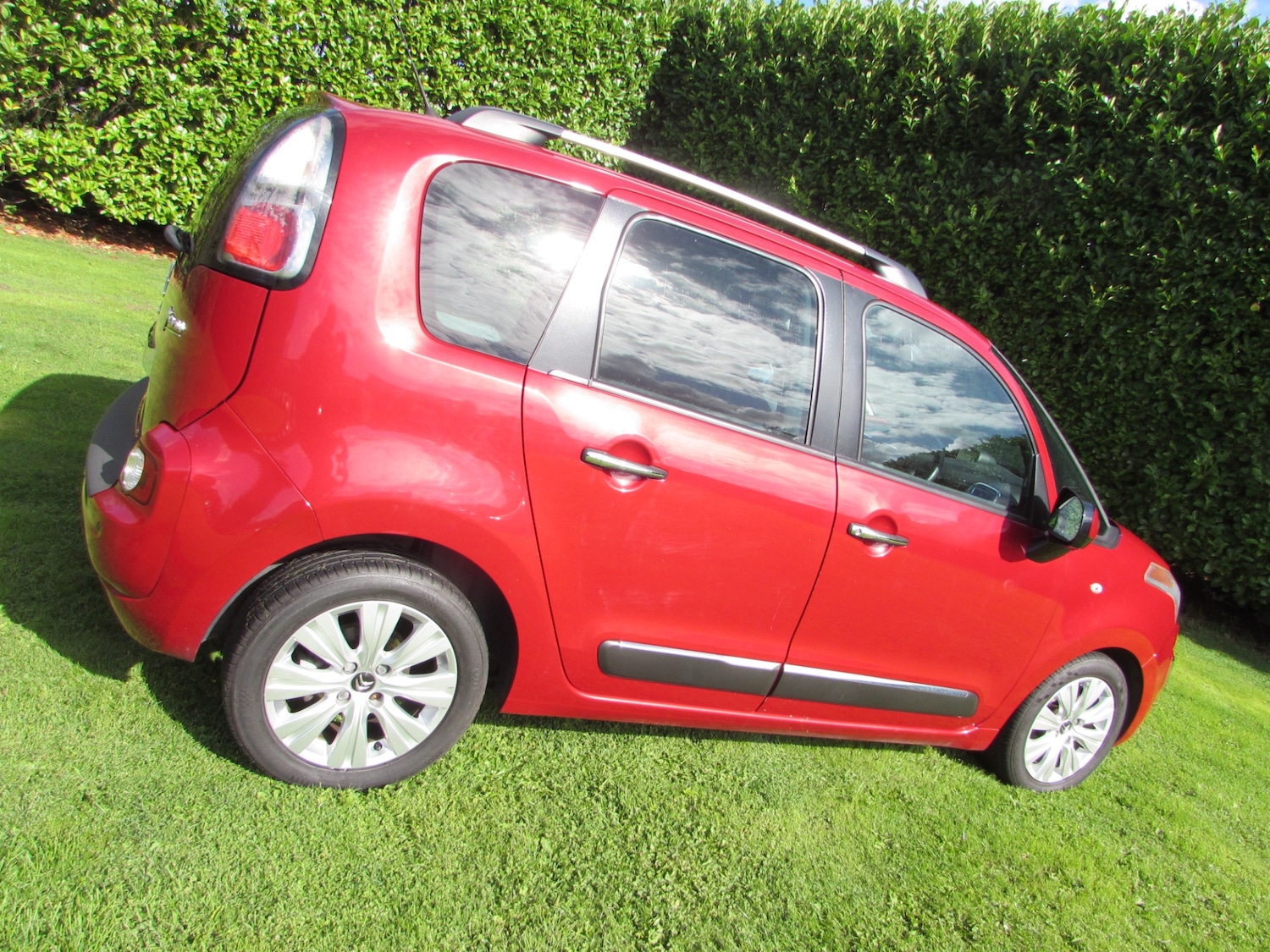 Vehicle 29