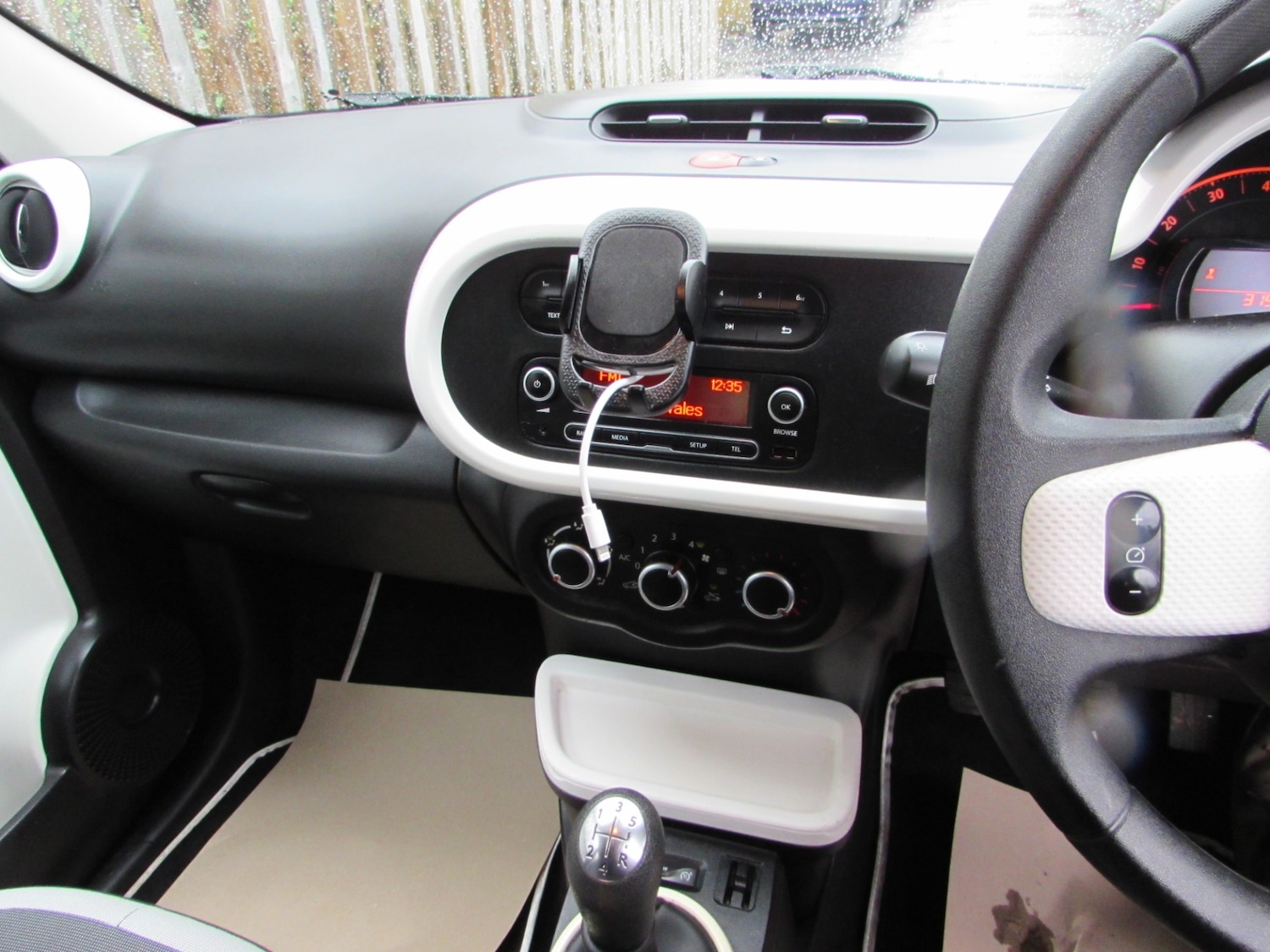 Used Renault Twingo 2015 for sale - 76578405: Photo 22