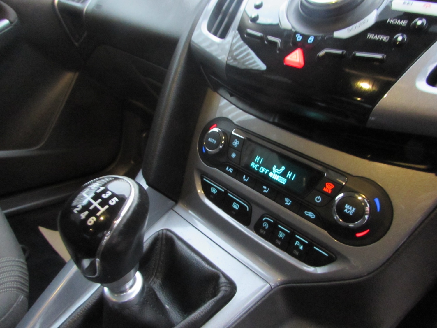 Used Ford Focus 2015 for sale - 76969831: Photo 17