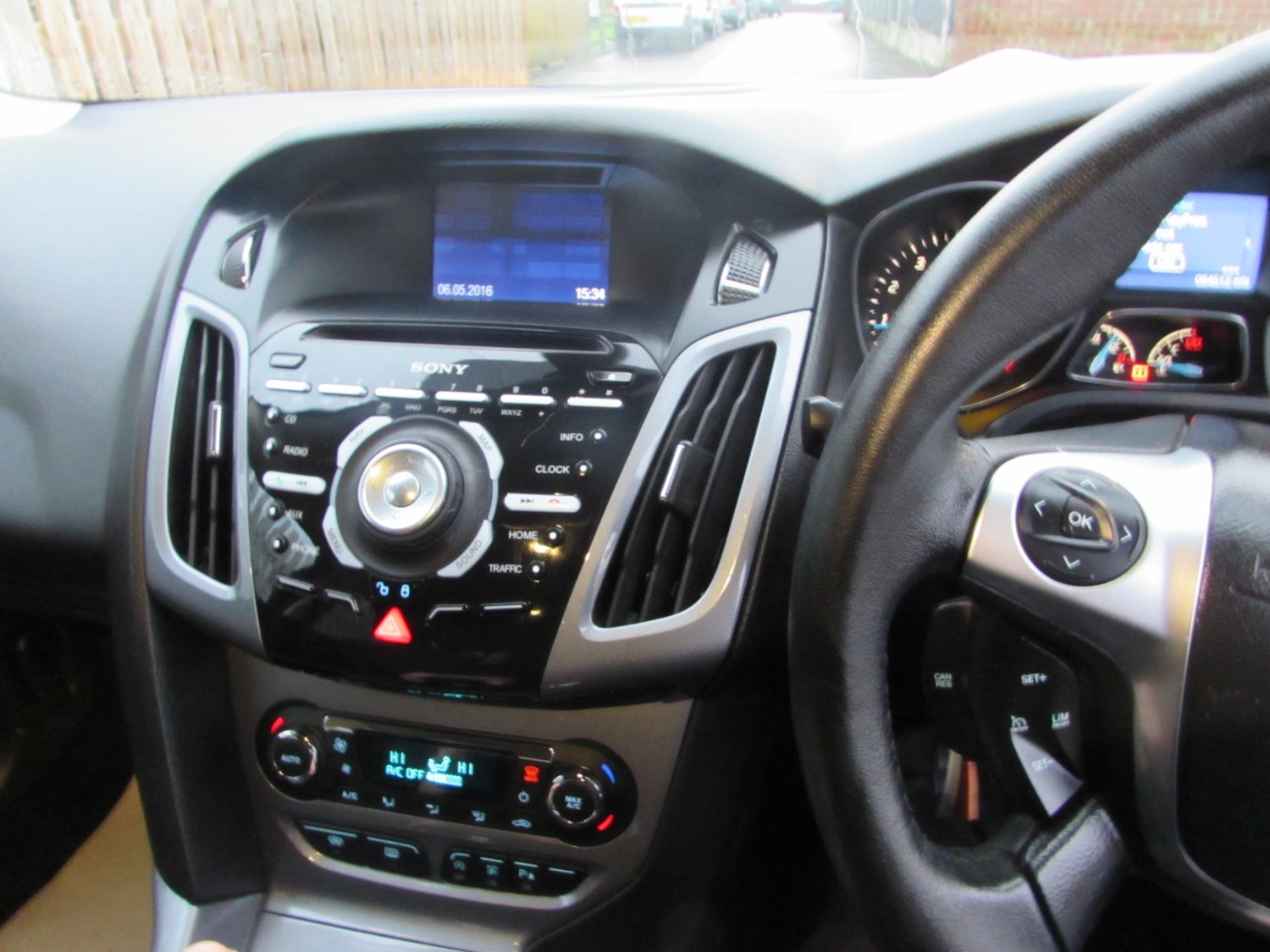 Used Ford Focus 2015 for sale - 76969831: Photo 19