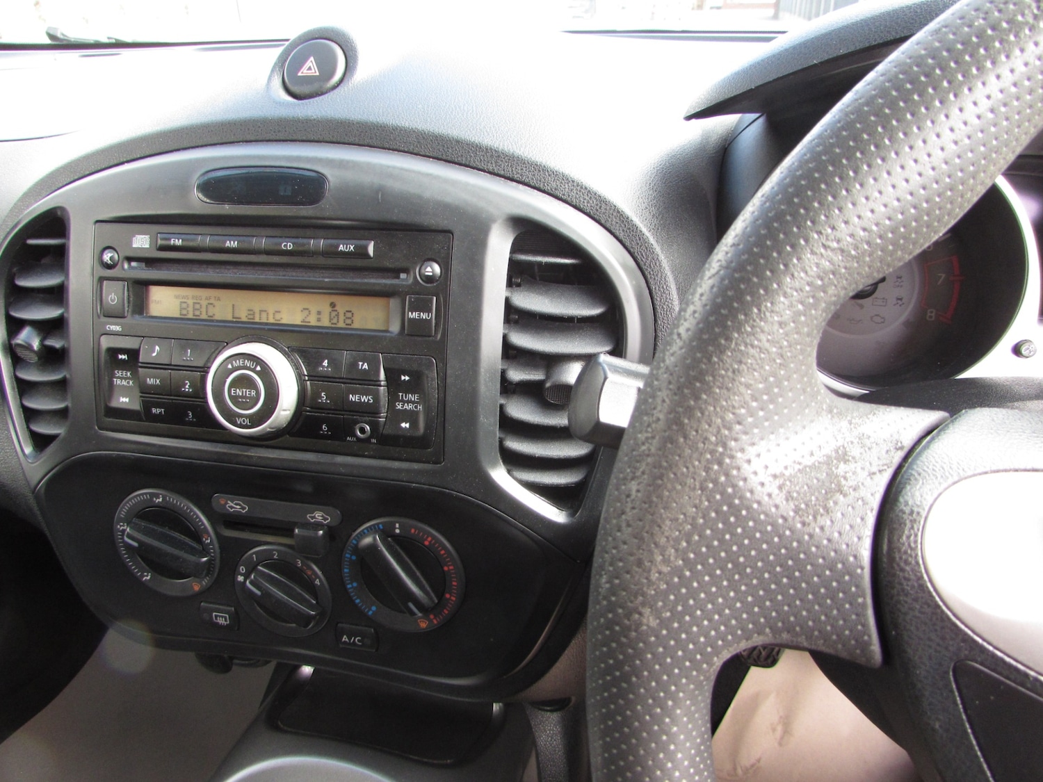 Used Nissan Juke 2017 for sale - 78092892: Photo 30