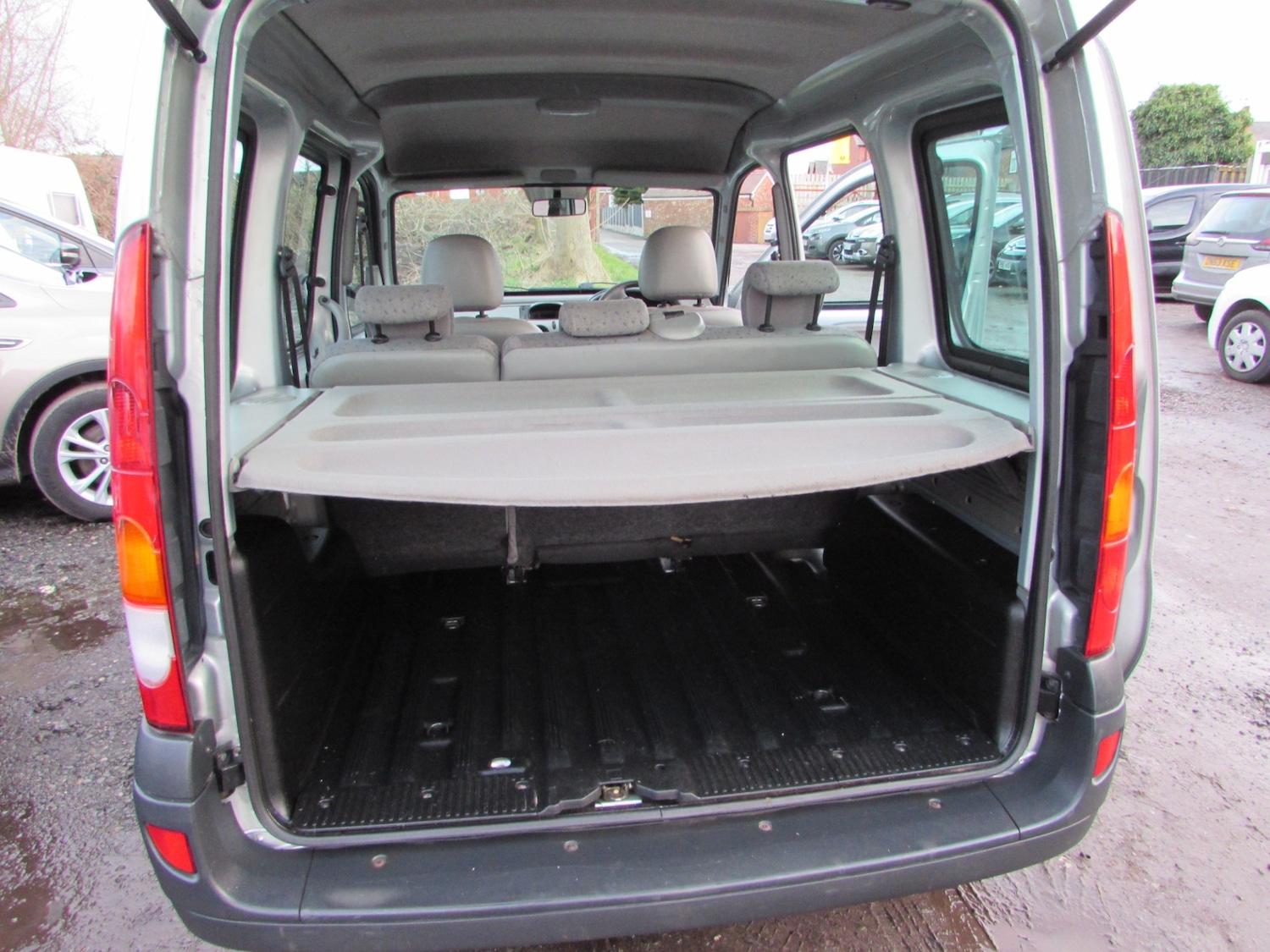 Used Renault Kangoo 2004 for sale - 77493683: Photo 2