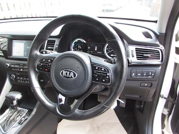 Used Kia Niro 2017 for sale - 79228573: Photo