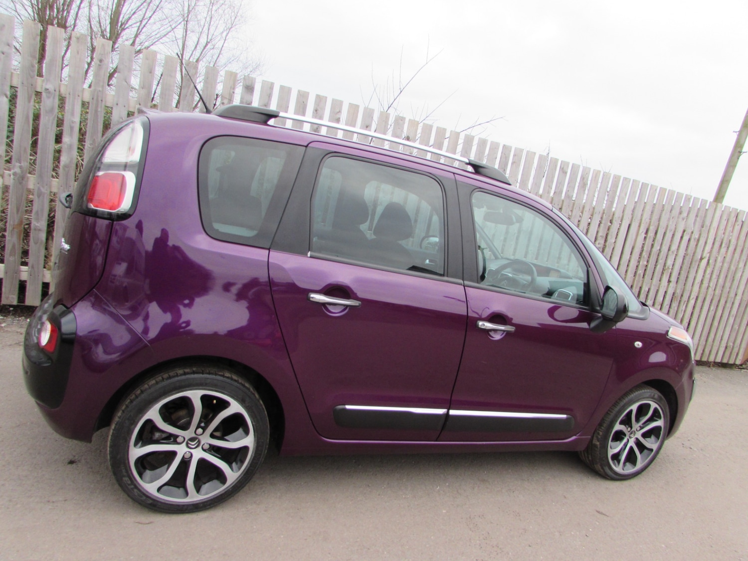 Used Citroen C3 Picasso 2017 for sale - 77077831: Photo 30