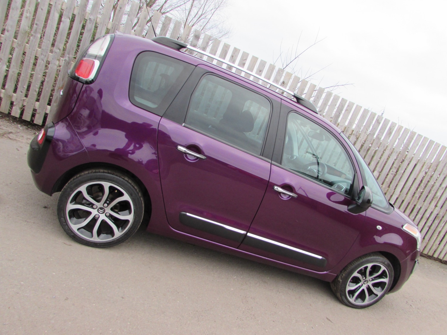 Used Citroen C3 Picasso 2017 for sale - 77077831: Photo 31