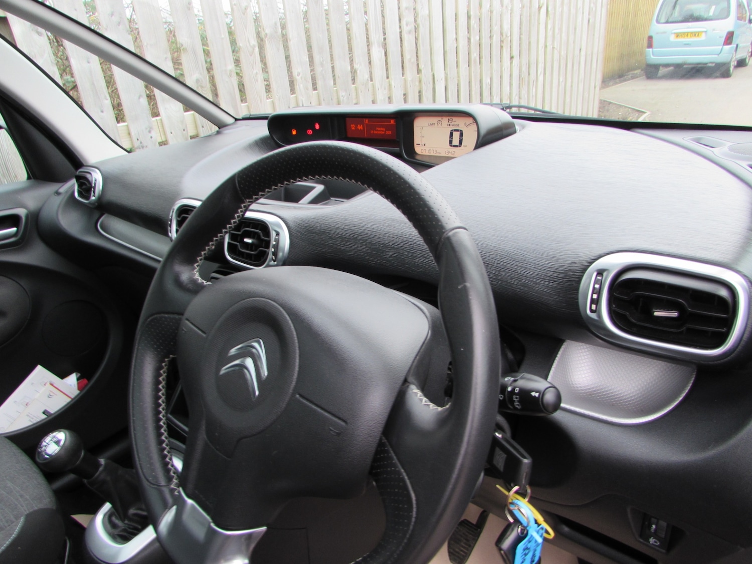 Used Citroen C3 Picasso 2017 for sale - 77077831: Photo 42