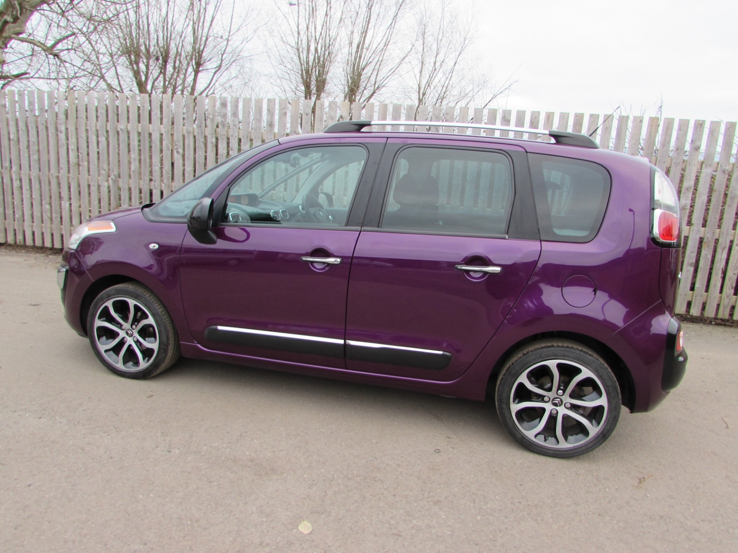 Used Citroen C3 Picasso 2017 for sale - 77077831: Photo 50