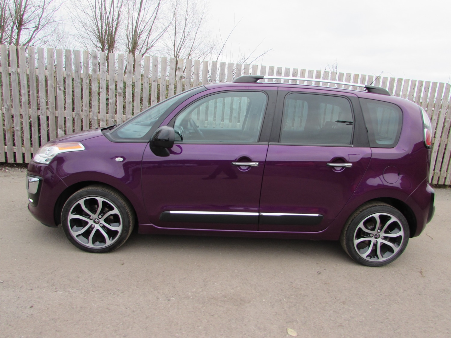 Used Citroen C3 Picasso 2017 for sale - 77077831: Photo 51