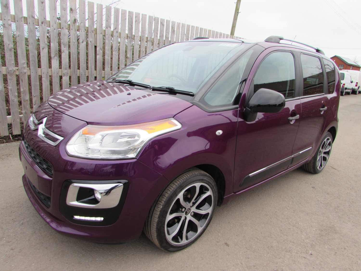 Used Citroen C3 Picasso 2017 for sale - 77077831: Photo 53