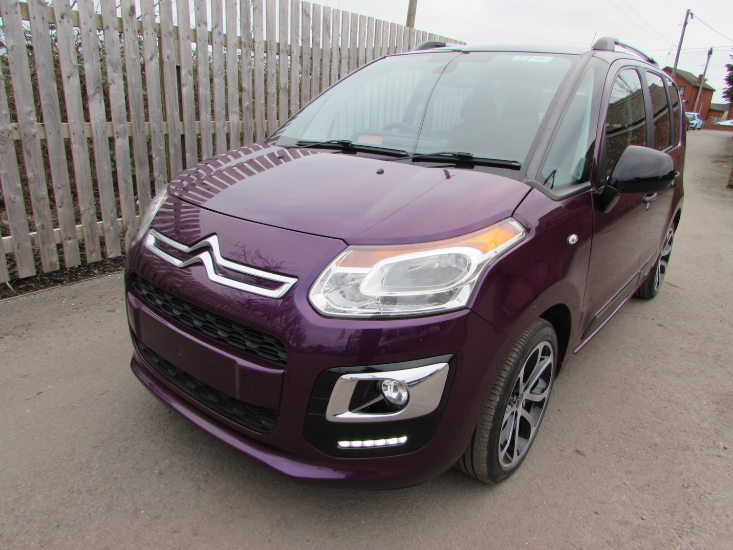 Used Citroen C3 Picasso 2017 for sale - 77077831: Photo 54