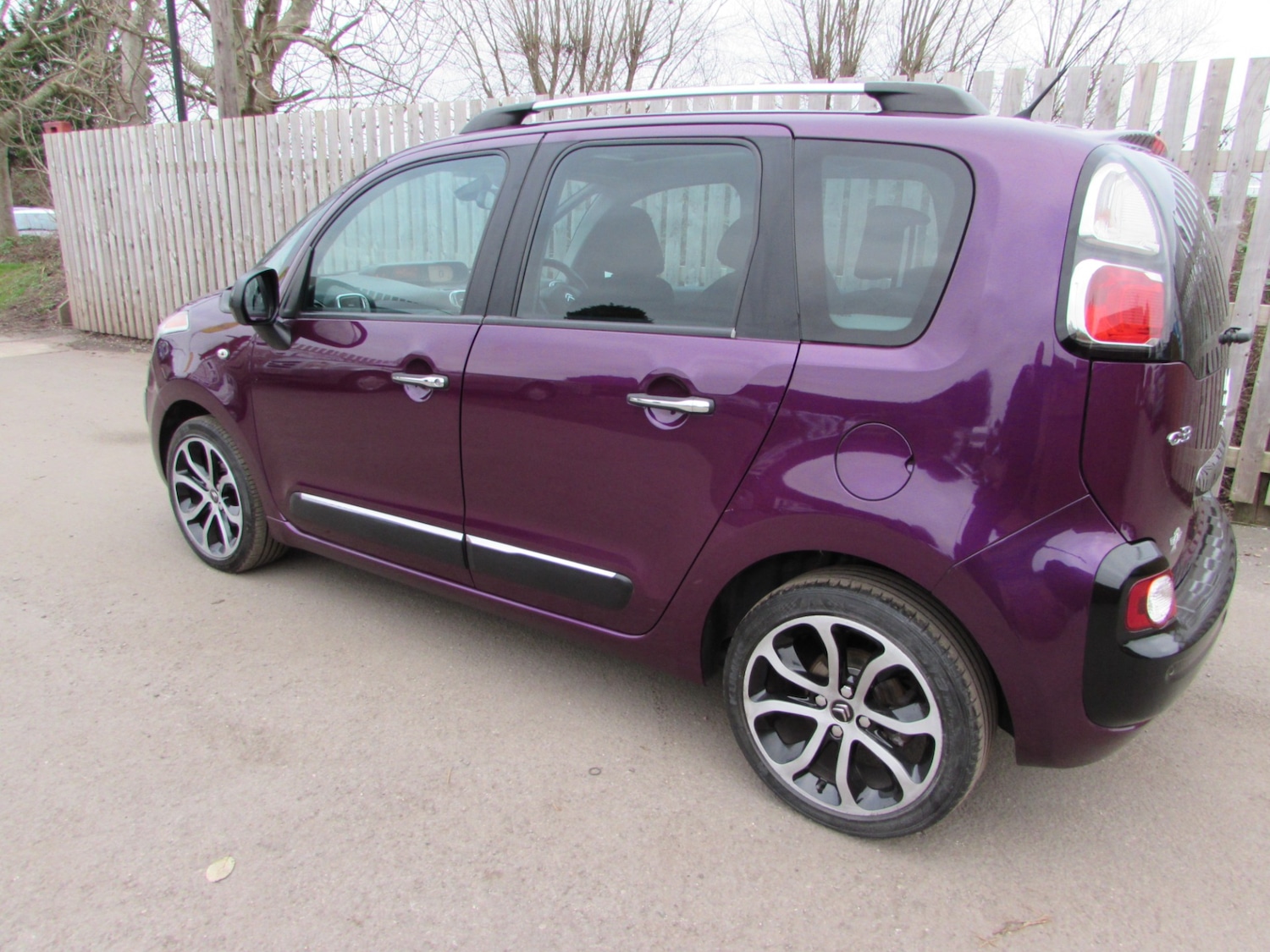Used Citroen C3 Picasso 2017 for sale - 77077831: Photo 57