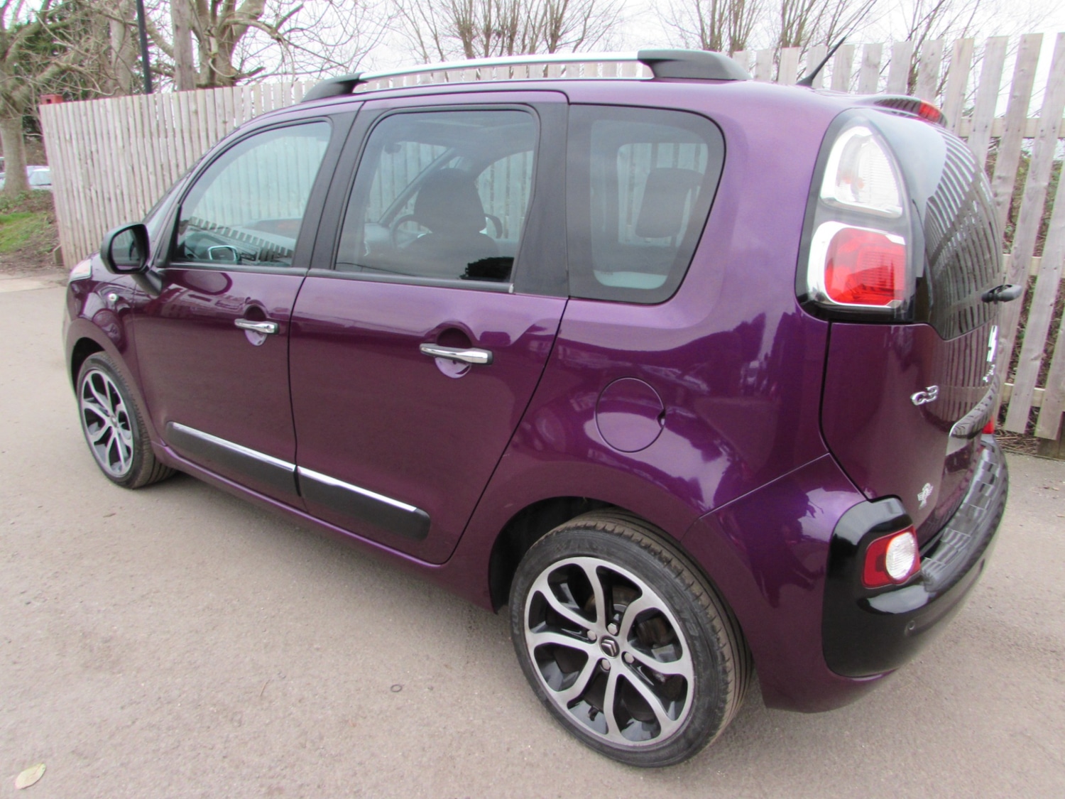 Used Citroen C3 Picasso 2017 for sale - 77077831: Photo 58