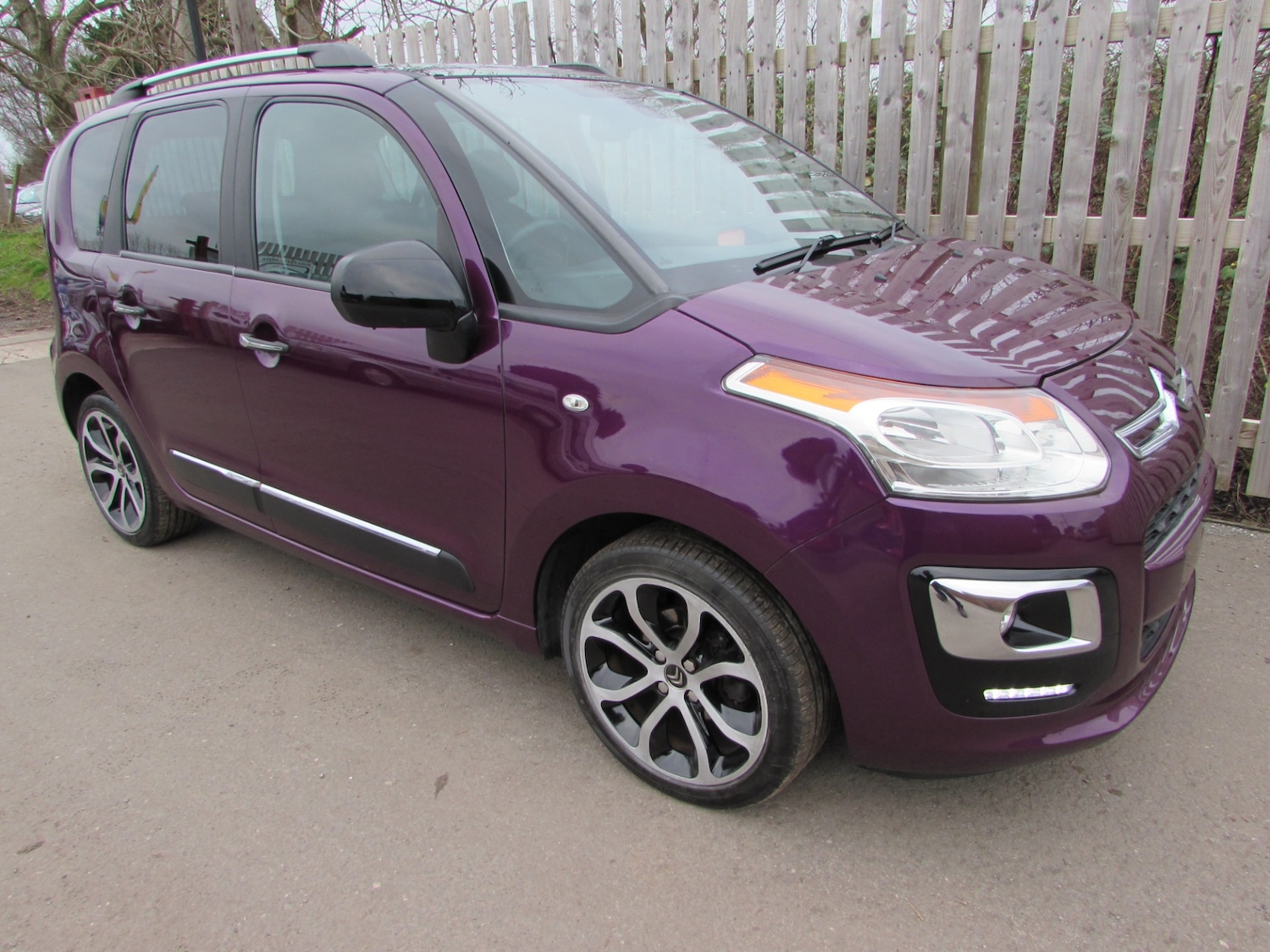 Used Citroen C3 Picasso 2017 for sale - 77077831: Photo 9