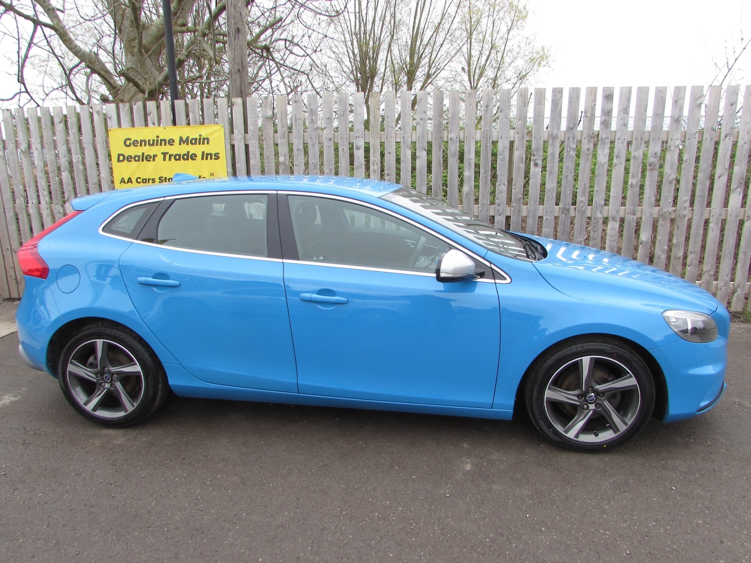 Used Volvo V40 2013 for sale - 78178325: Photo 10