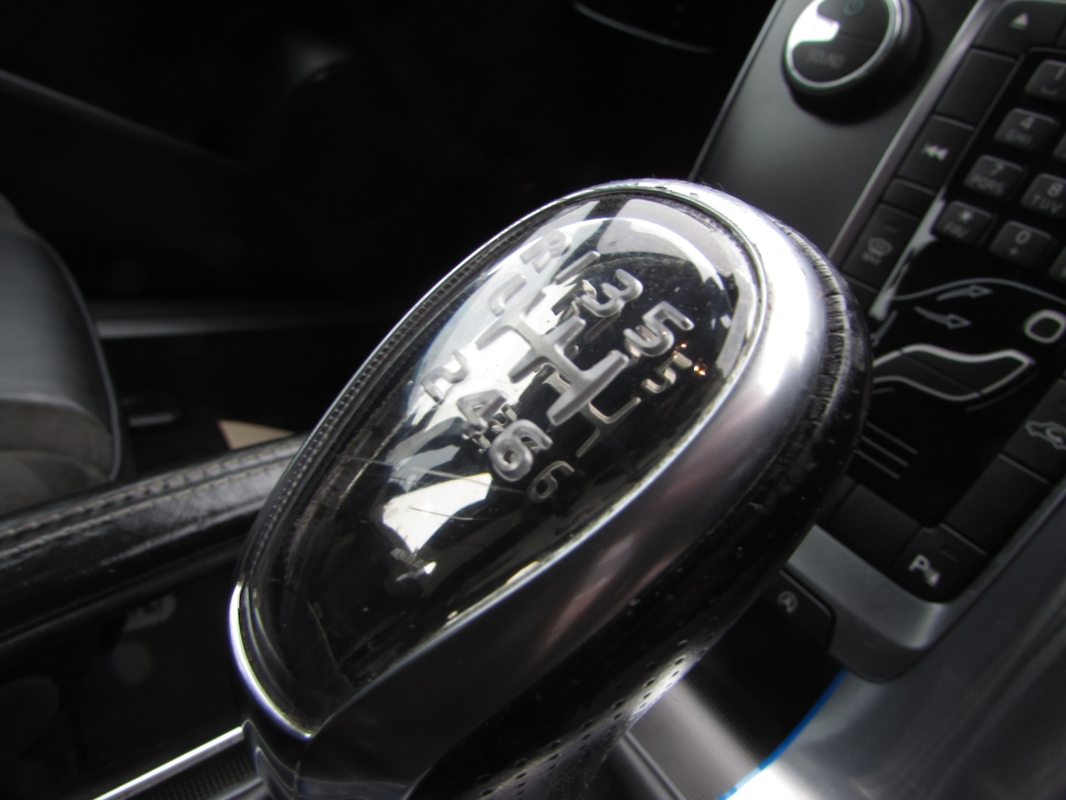 Used Volvo V40 2013 for sale - 78178325: Photo 11