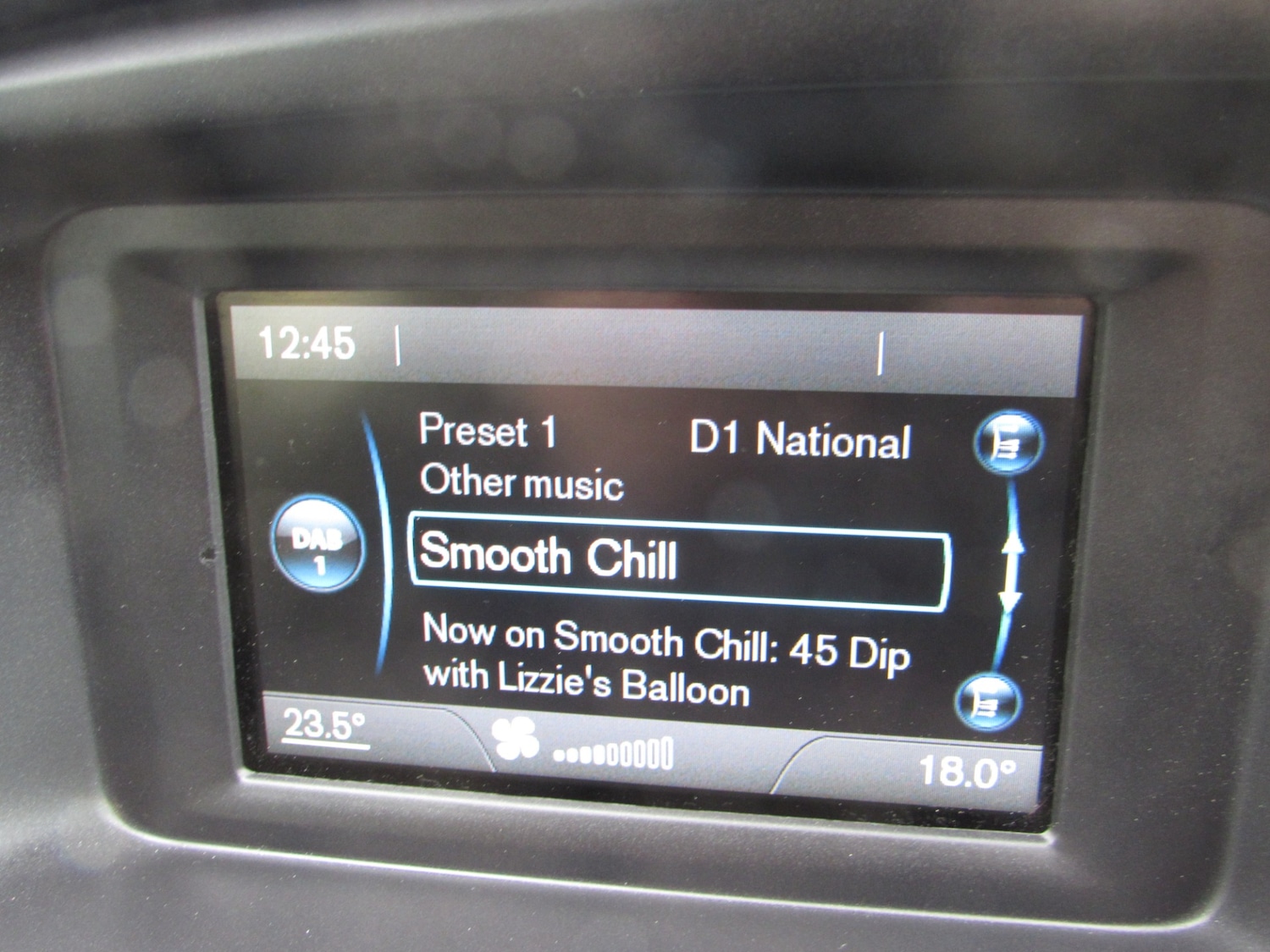 Used Volvo V40 2013 for sale - 78178325: Photo 29