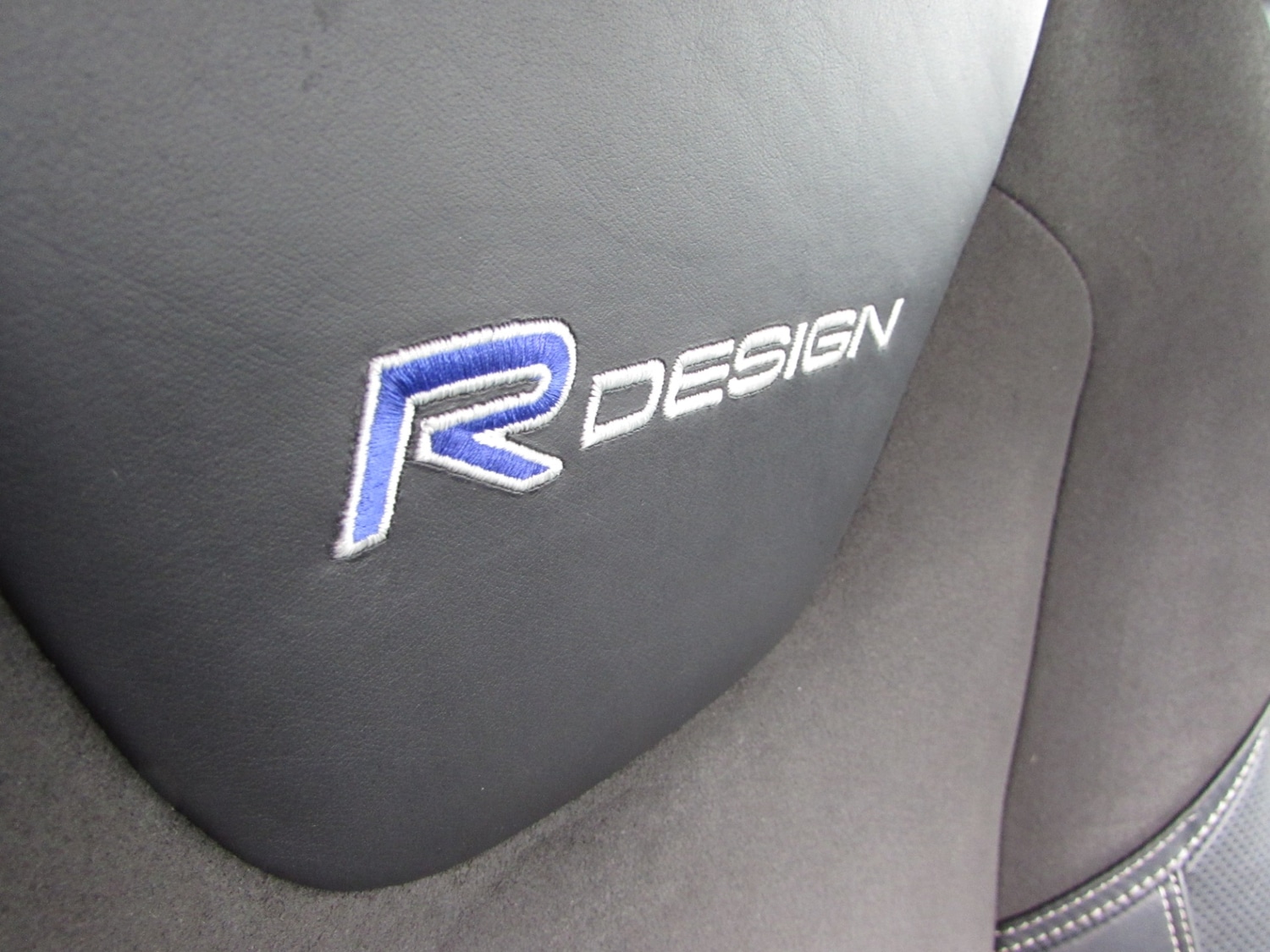 Used Volvo V40 2013 for sale - 78178325: Photo 3