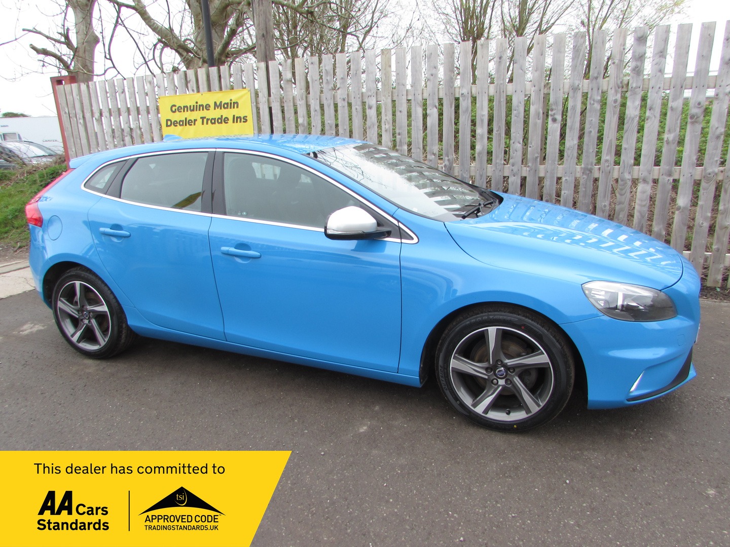 Used Volvo V40 2013 for sale - 78178325: Photo 35