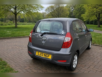 Used Hyundai i10 2013 for sale - 78218202: Photo