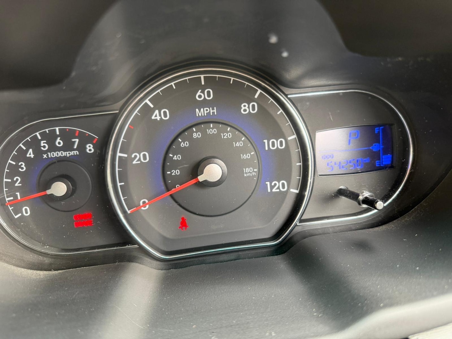 Used Hyundai i10 2013 for sale - 78218202: Photo 9