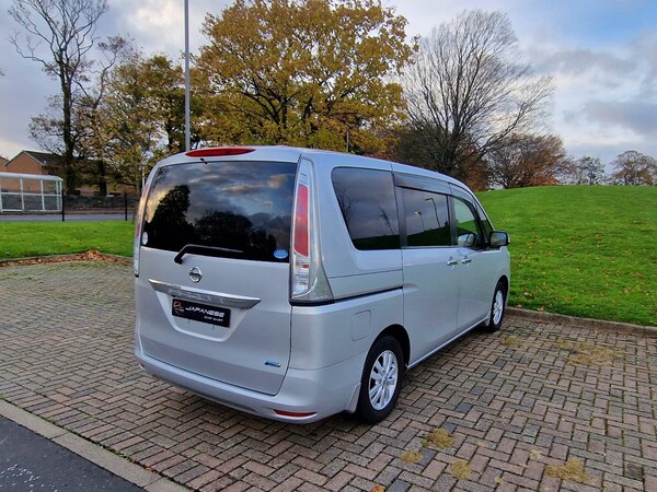 Used Nissan Serena 2024 for sale - 74801030: Photo 18