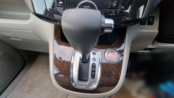 Used Nissan Serena 2024 for sale - 74801030: Photo 26