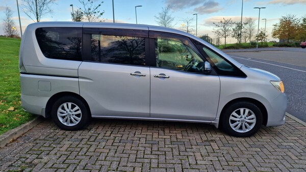 Used Nissan Serena 2024 for sale - 74801030: Photo 6