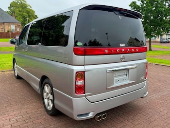 Used Nissan Elgrand 2007 for sale - 79017681: Photo