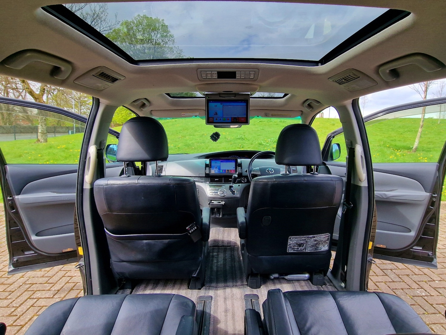 Used Toyota Estima 2012 for sale - 76857000: Photo 22