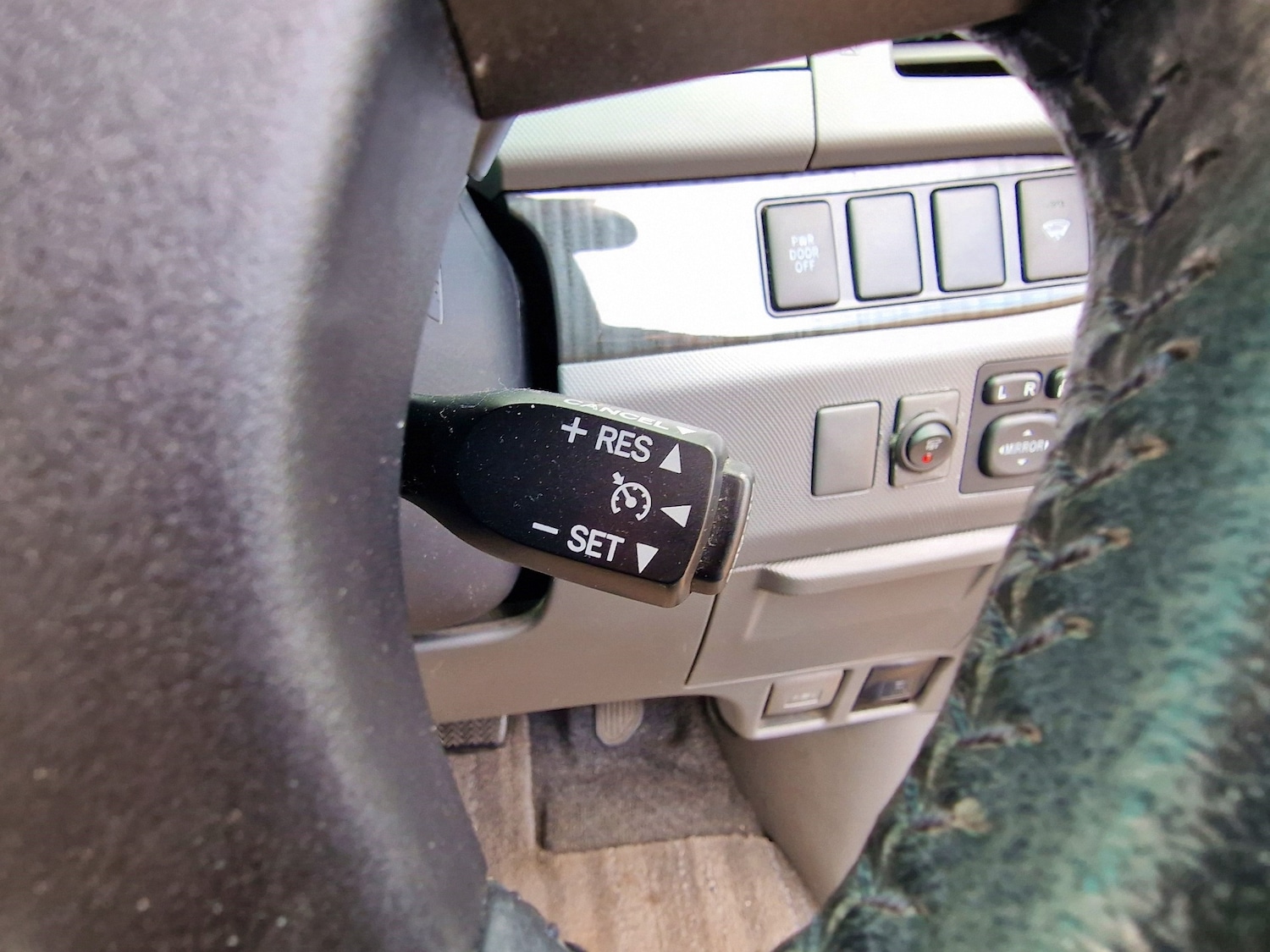 Used Toyota Estima 2012 for sale - 76857000: Photo 24