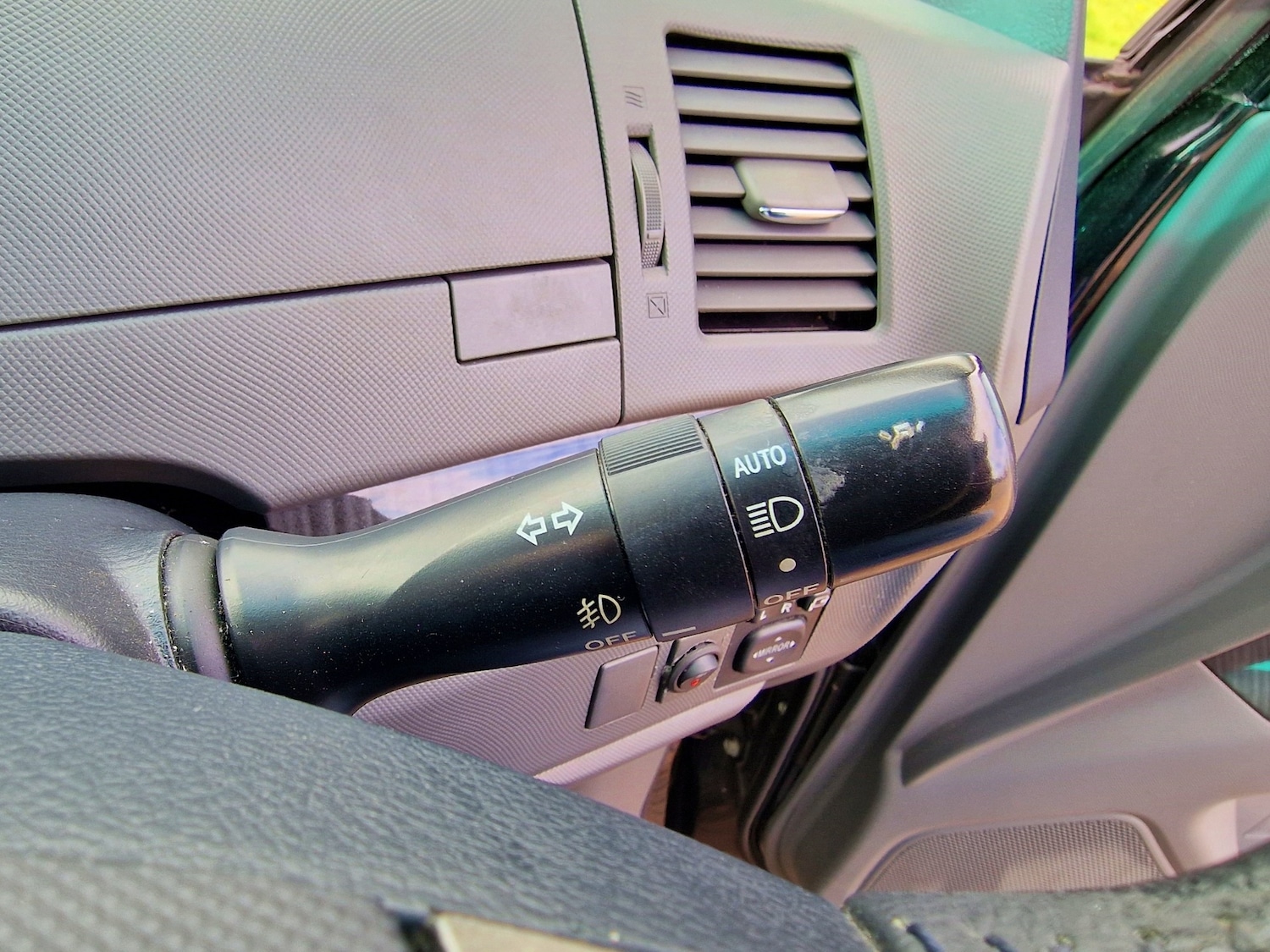 Used Toyota Estima 2012 for sale - 76857000: Photo 35