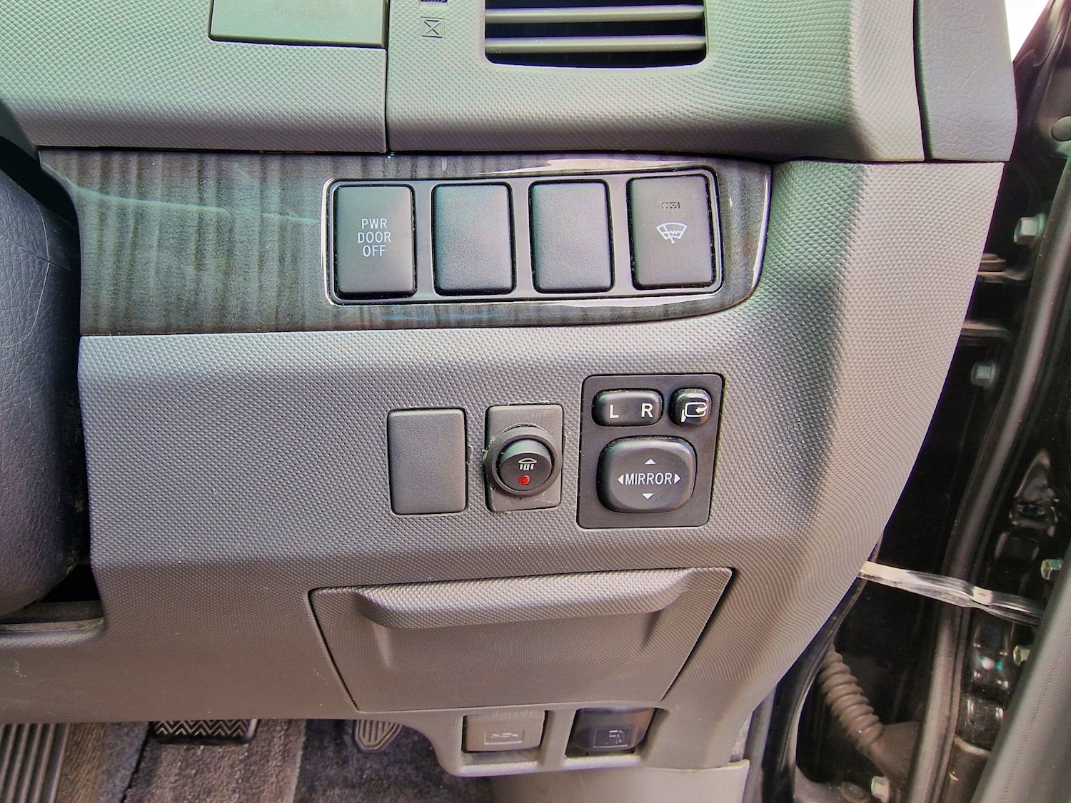 Used Toyota Estima 2012 for sale - 76857000: Photo 38