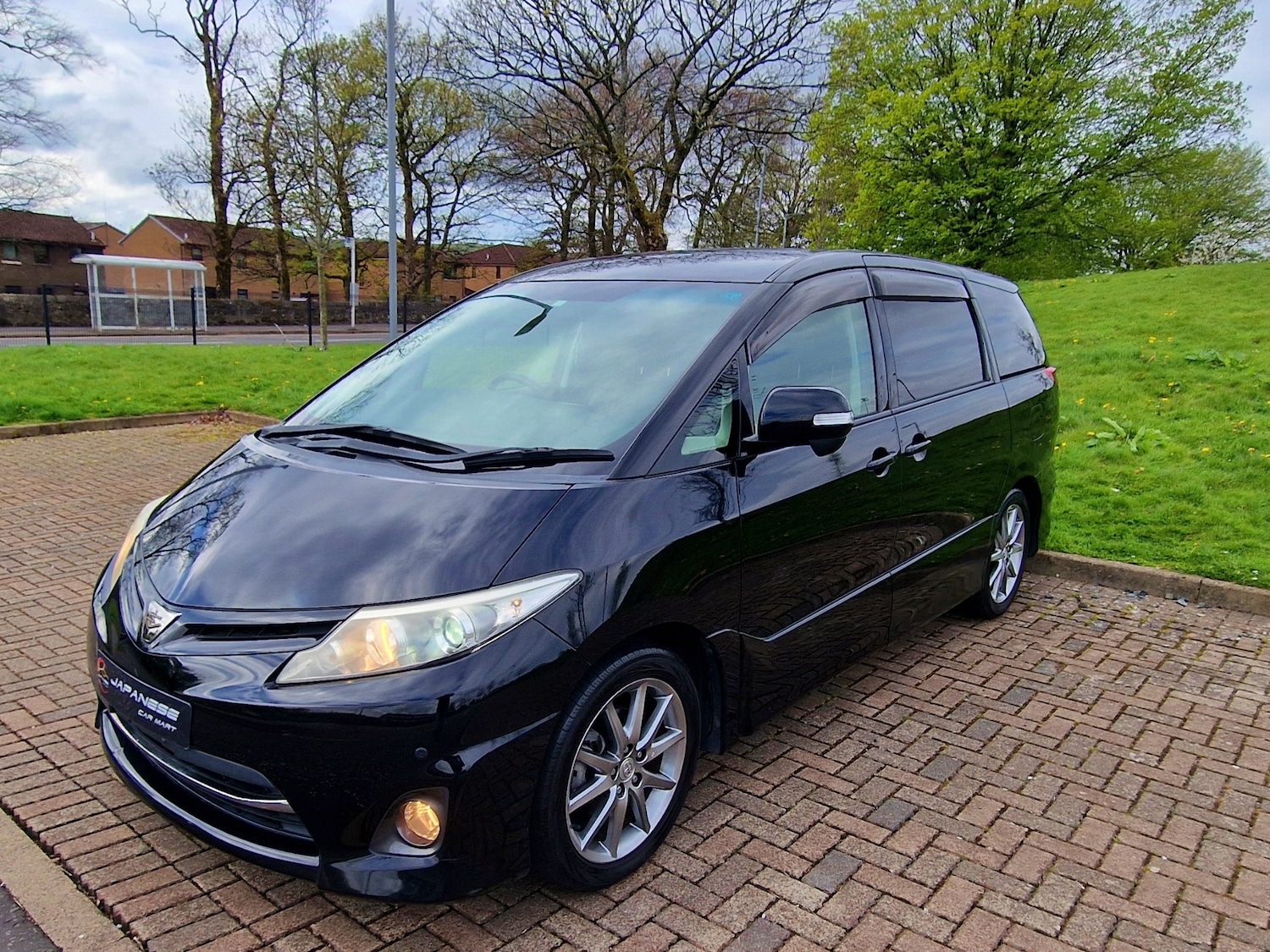Used Toyota Estima 2012 for sale - 76857000: Photo 4